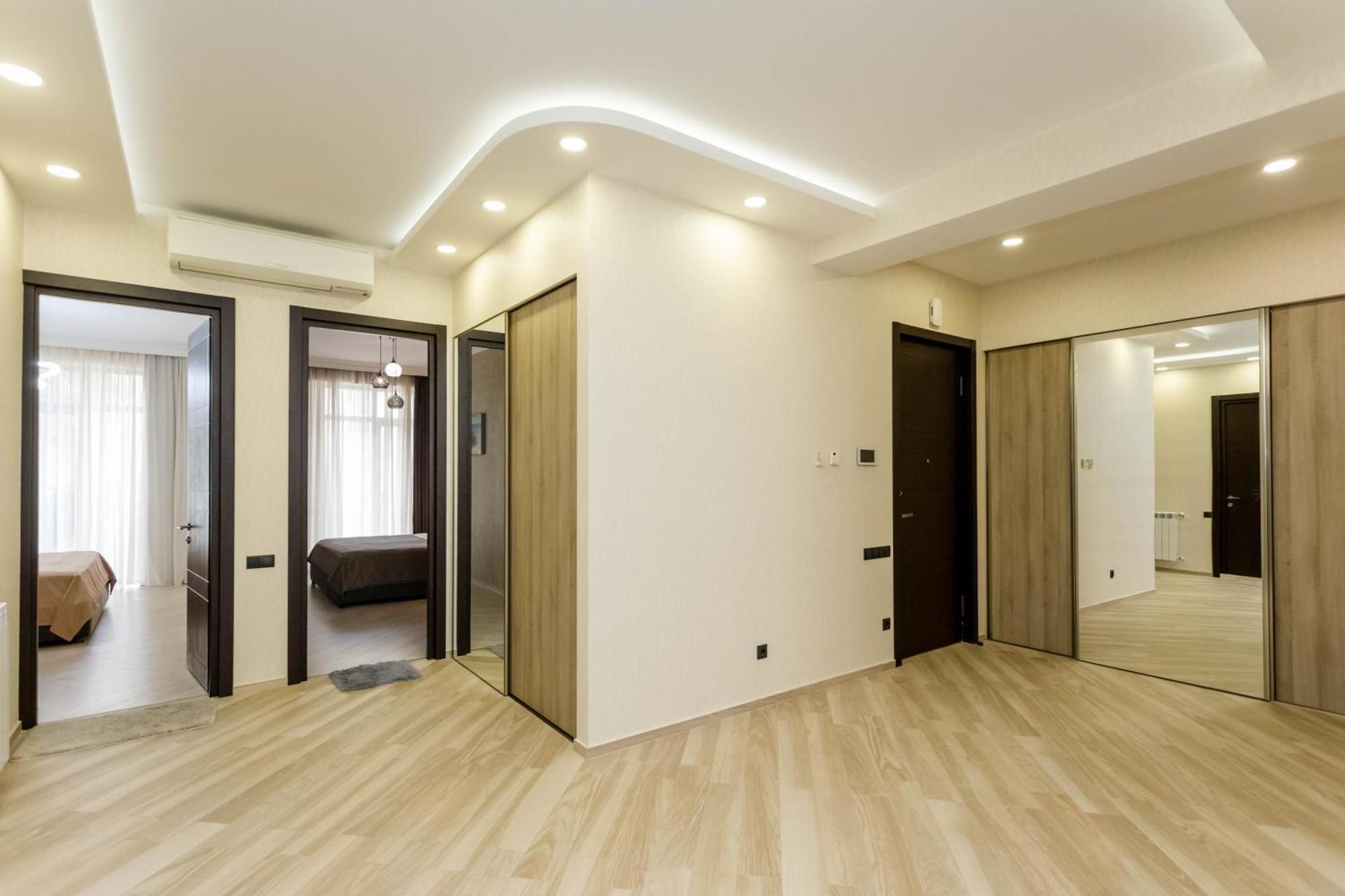 Downtown Spacious *